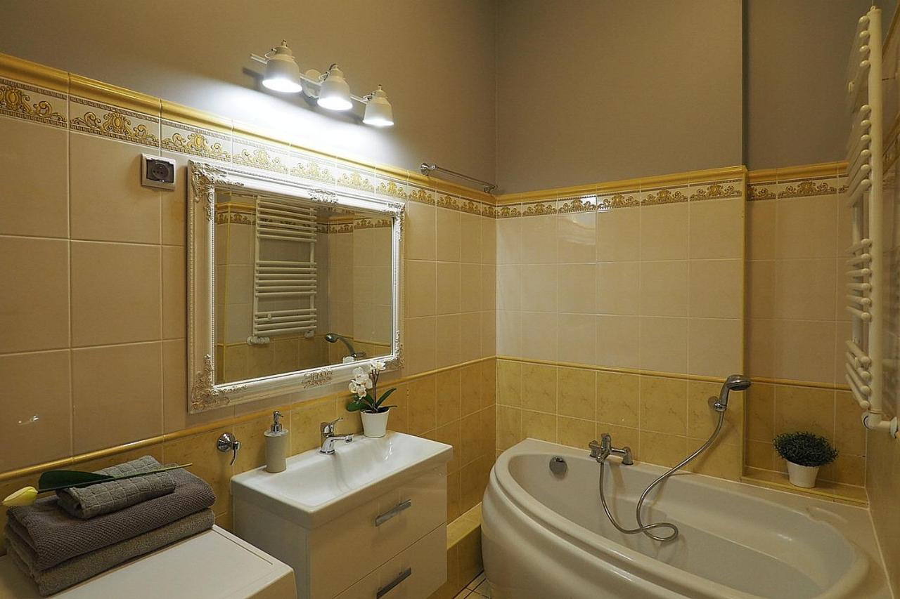 שצ'צ'ין Kghn Apartments Tkacka 11 מראה חיצוני תמונה